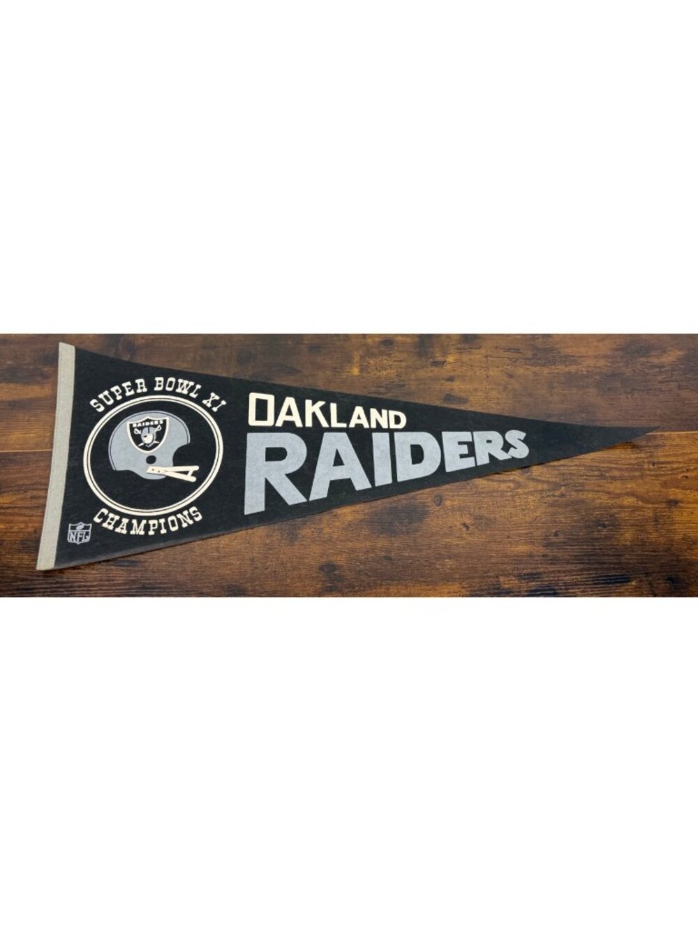 Oakland Raiders Super Bowl XI Champions Collectible Felt Pennant NFL Memorabilia